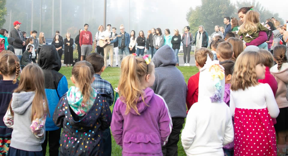admissions-process2 Students prayer at the pole