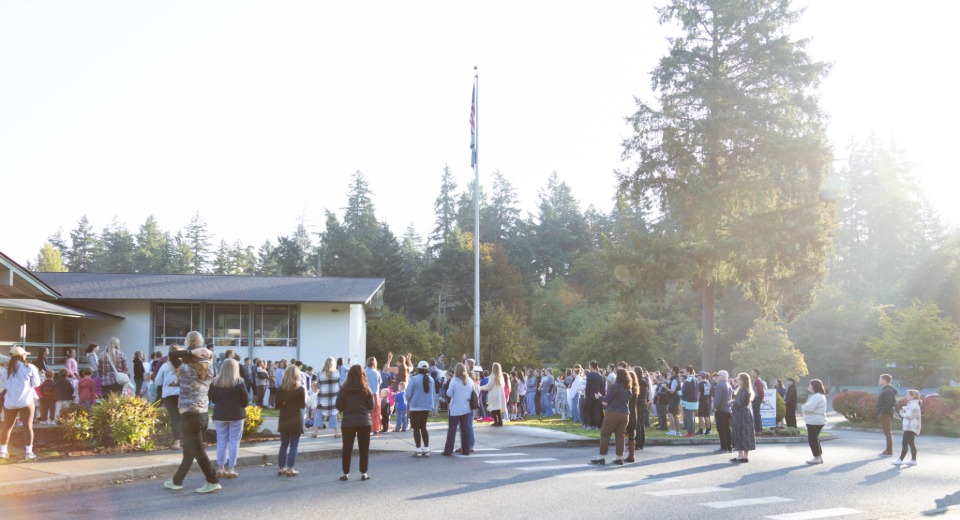 Students - prayer at the pole